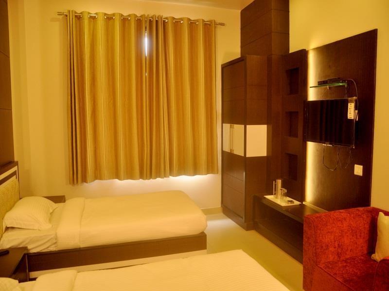 Hotel Rivera Palace 3*