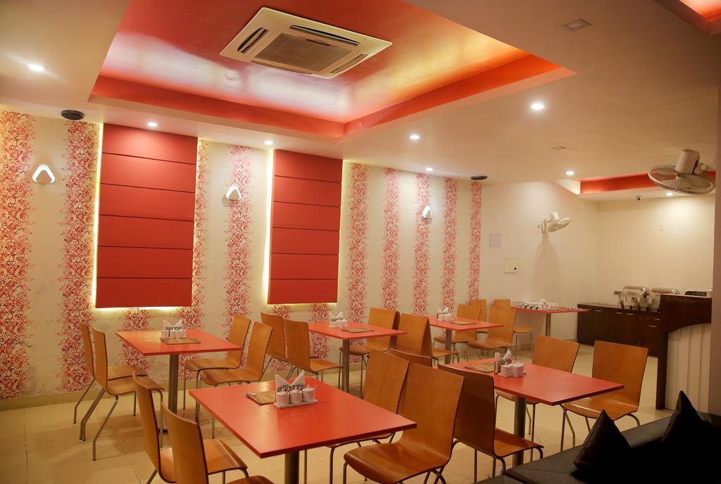 Hotel Rivera Palace Varanasi