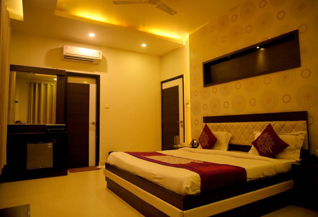 Rivera Palace Hotel 3*