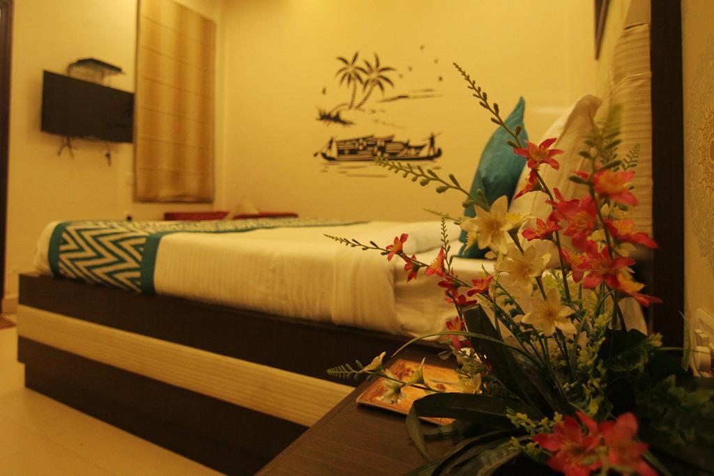 Hotel Rivera Palace Varanasi