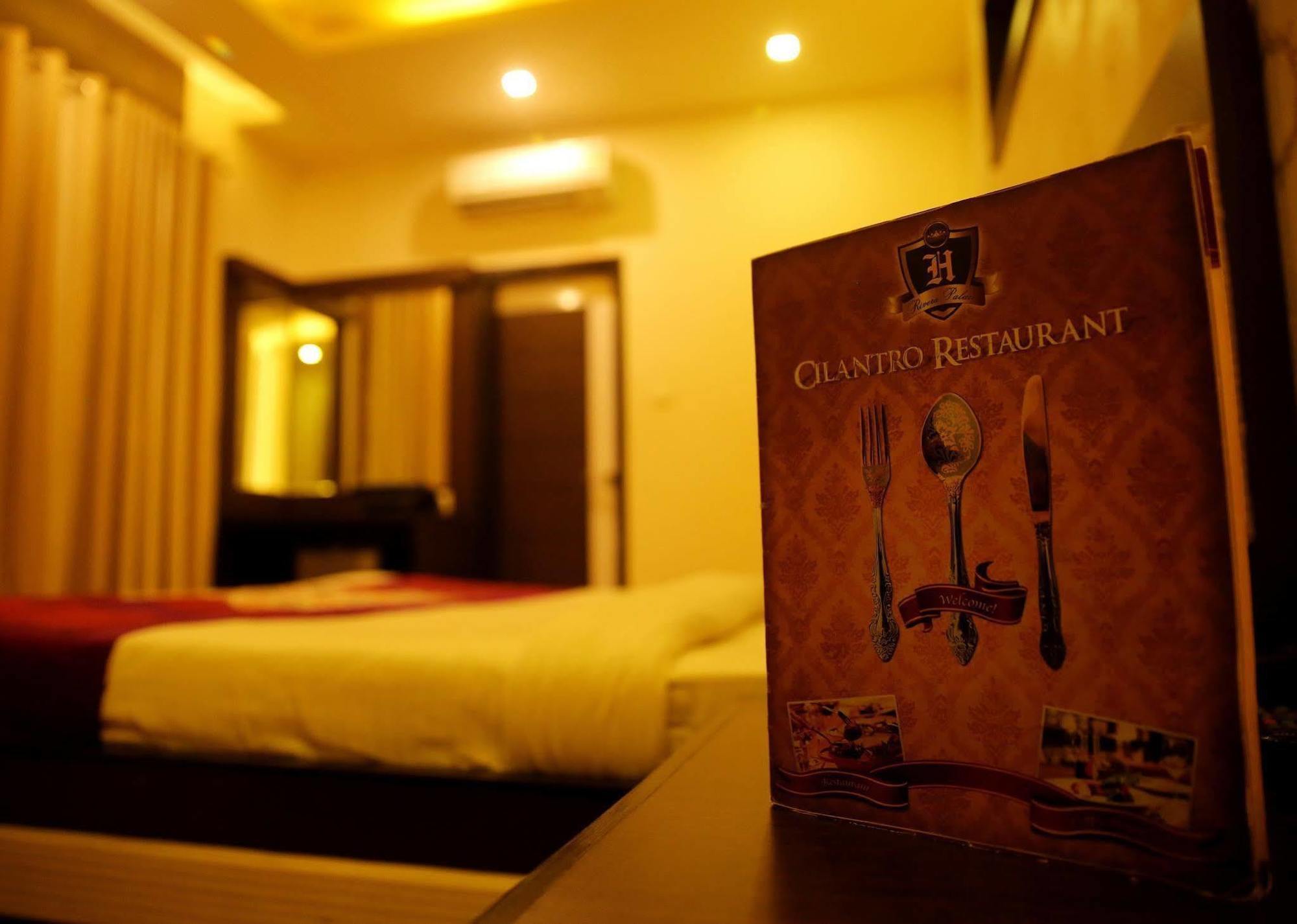 Rivera Palace Hotel Varanasi